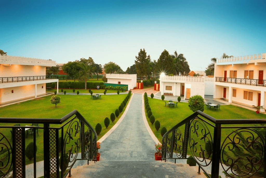 aapno ghar resort