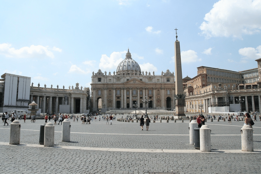 vatican city - sacred places to visit